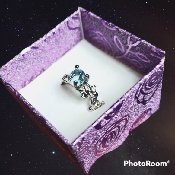 Silver vine ring - Picture 2 of 4